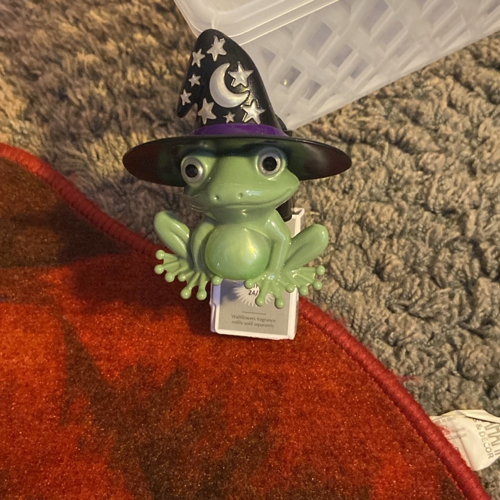 Light up frog wallflower - Picture 2 of 3